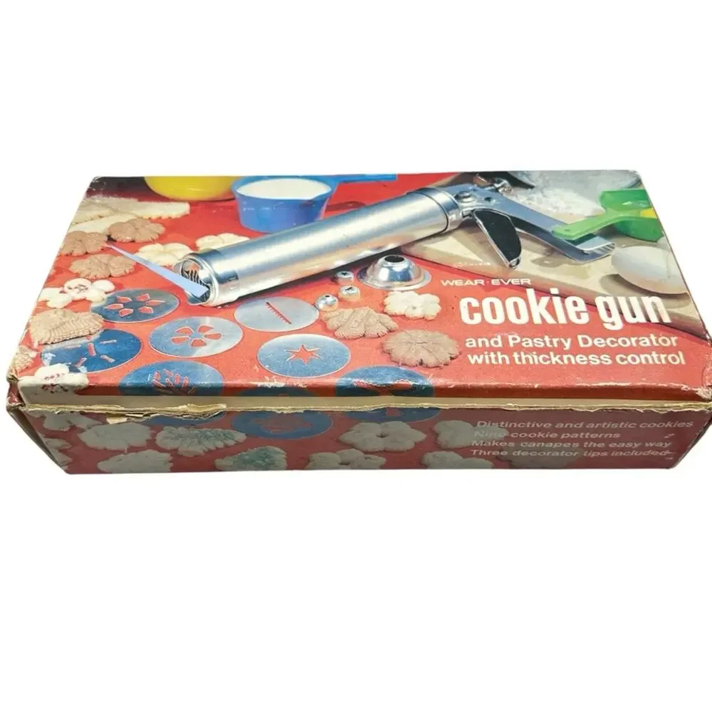 Vintage Wear-Ever Cookie Gun and Pastry Decorator Aluminum Cookie Press Complete